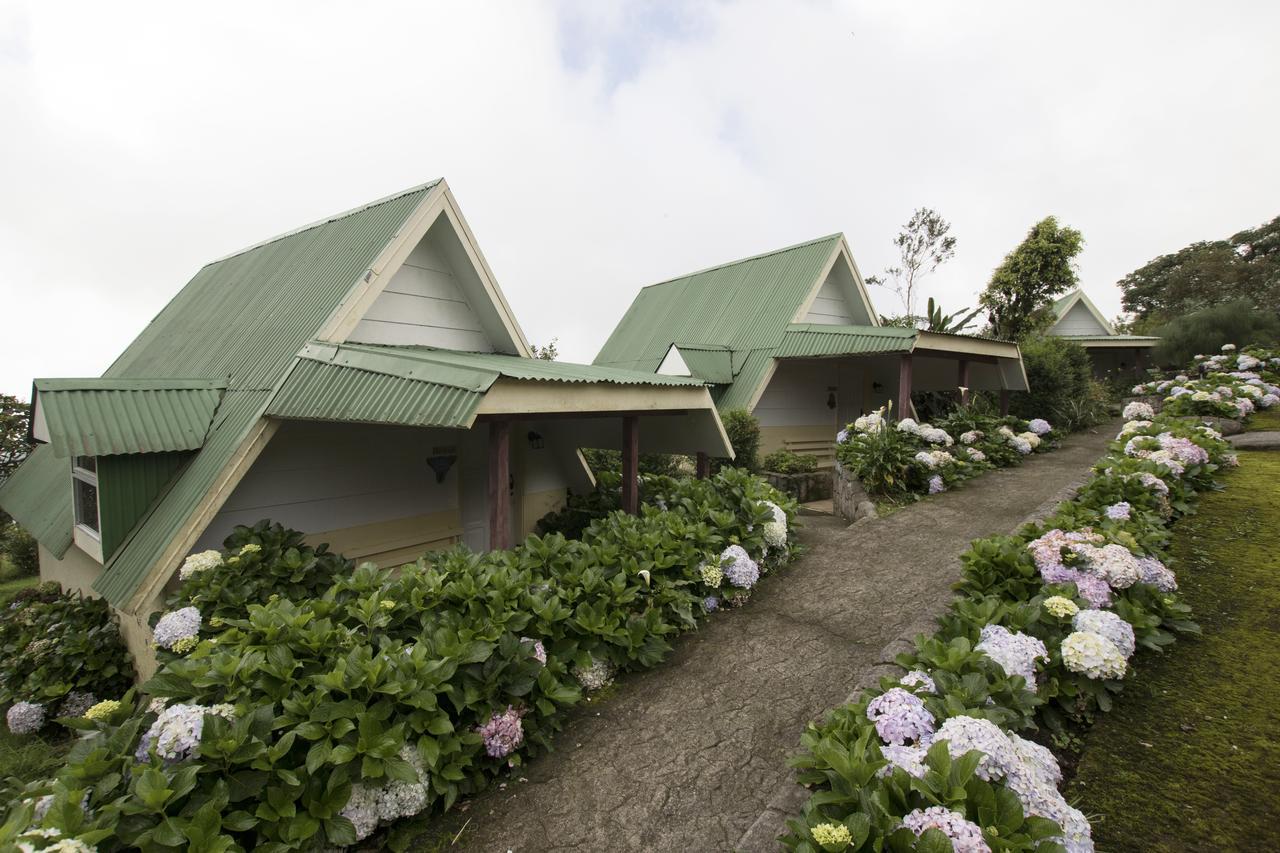 Hortensias Vara Blanca Lodge Heredia